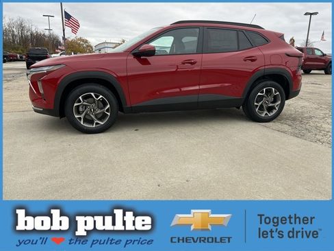 New 2026 Chevrolet Trax LT w/ Driver Confidence Package image 1