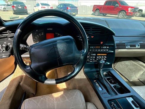 Used 1994 Chevrolet Corvette Coupe RWD image 4