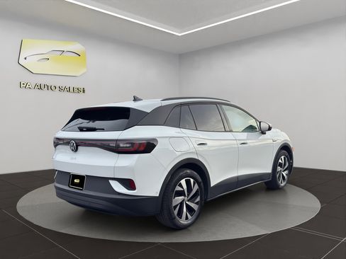 Used 2023 Volkswagen ID.4 Pro image 7