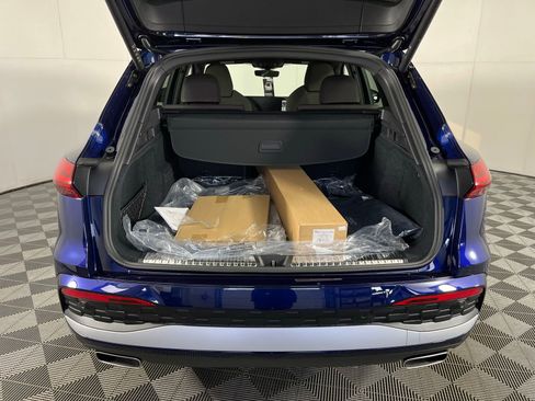 New 2025 Audi Q5 Prestige image 23
