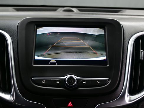 Used 2020 Chevrolet Equinox LT AWD/4WD image 17