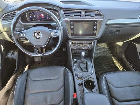 Used 2019 Volkswagen Tiguan SEL Premium w/ 3rd Row Seat Package AWD/4WD image 20