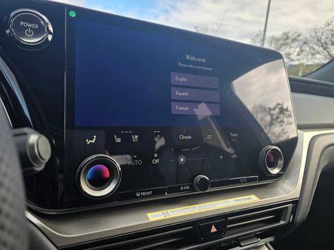 New 2026 Lexus TX 500h AWD image 28