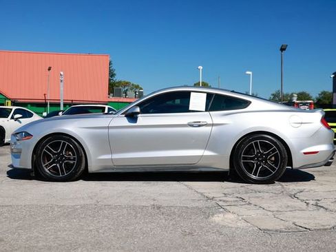 Used 2019 Ford Mustang Premium image 5