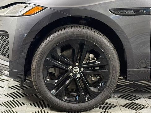 New 2026 Jaguar F-PACE R-Dynamic S image 12