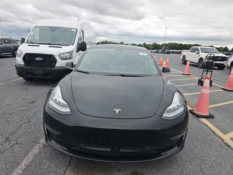 Used 2020 Tesla Model 3 Standard Range Plus RWD image 4