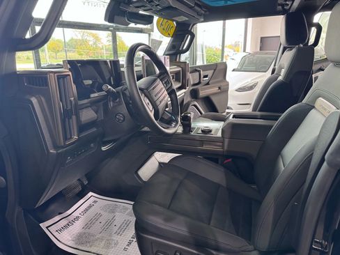 Used 2024 GMC Hummer EV 2X w/ LPO, Illumination Package image 9