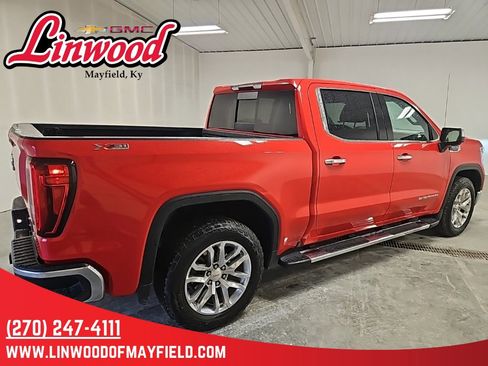 Used 2022 GMC Sierra 1500 SLT w/ SLT Premium Plus Package image 2