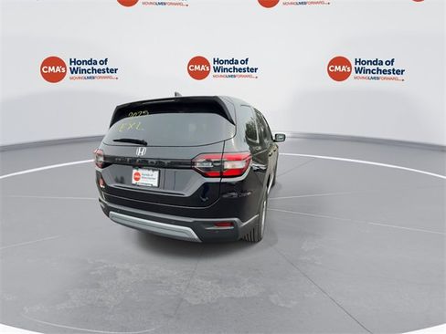 New 2025 Honda Pilot EX-L image 9
