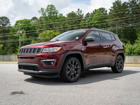 Used 2021 Jeep Compass Latitude w/ Sun and Sound Group FWD image 3