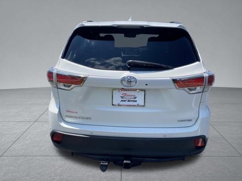Used 2016 Toyota Highlander Limited Platinum FWD image 14