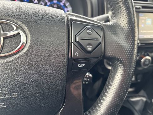 Used 2018 Toyota 4Runner TRD Off-Road Premium image 27