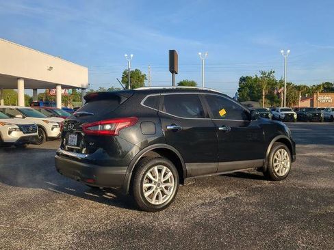 Certified 2020 Nissan Rogue Sport SV image 4