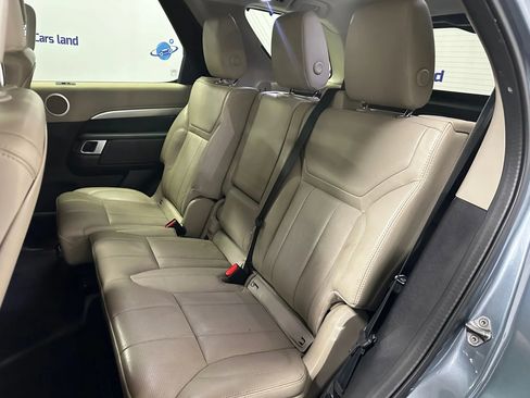 Used 2020 Land Rover Discovery Landmark image 15