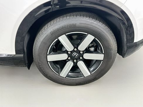 Used 2025 Honda Prologue Touring image 11