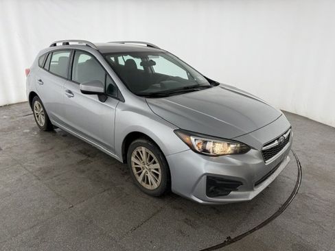 Used 2017 Subaru Impreza 2.0i Premium AWD/4WD image 3