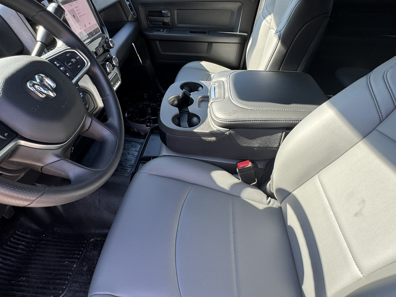 New 2026 RAM 4500 Tradesman w/ Chrome Appearance Group AWD/4WD image 9