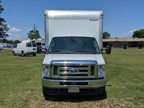 Used 2023 Ford E-350 and Econoline 350 Super Duty w/ Driver's Safety Package RWD image 8