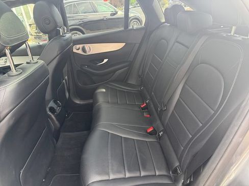 Used 2019 Mercedes-Benz GLC 350e 4MATIC image 26