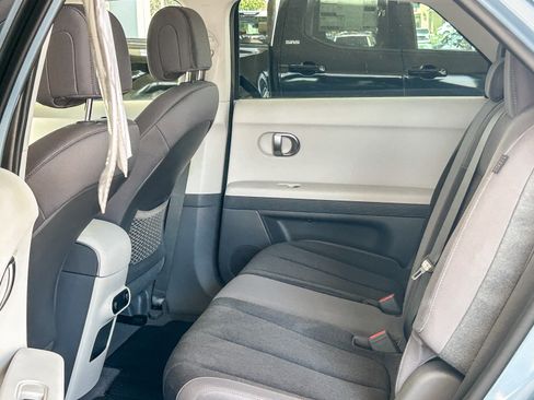 Used 2024 Hyundai Ioniq 5 SEL RWD image 18