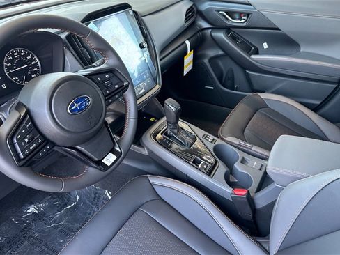 New 2025 Subaru Crosstrek 2.5i Limited w/ Crosstrek Mirror Package image 12