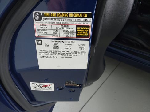 Used 2004 Chevrolet Corvette Z06 w/ Z06 Preferred Equipment Group RWD image 34