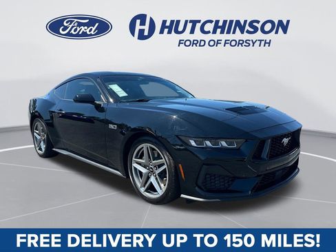 Used 2024 Ford Mustang GT Premium RWD image 1