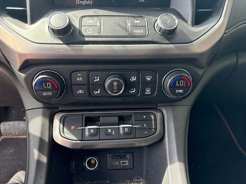 Used 2022 GMC Acadia AT4 w/ Preferred Package AWD/4WD image 20