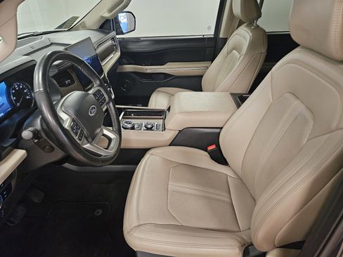 Used 2024 Ford Expedition Max Limited image 7