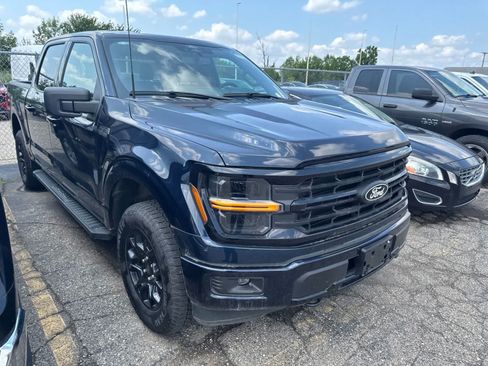 Used 2024 Ford F150 XLT w/ XLT Black Appearance Package AWD/4WD image 6
