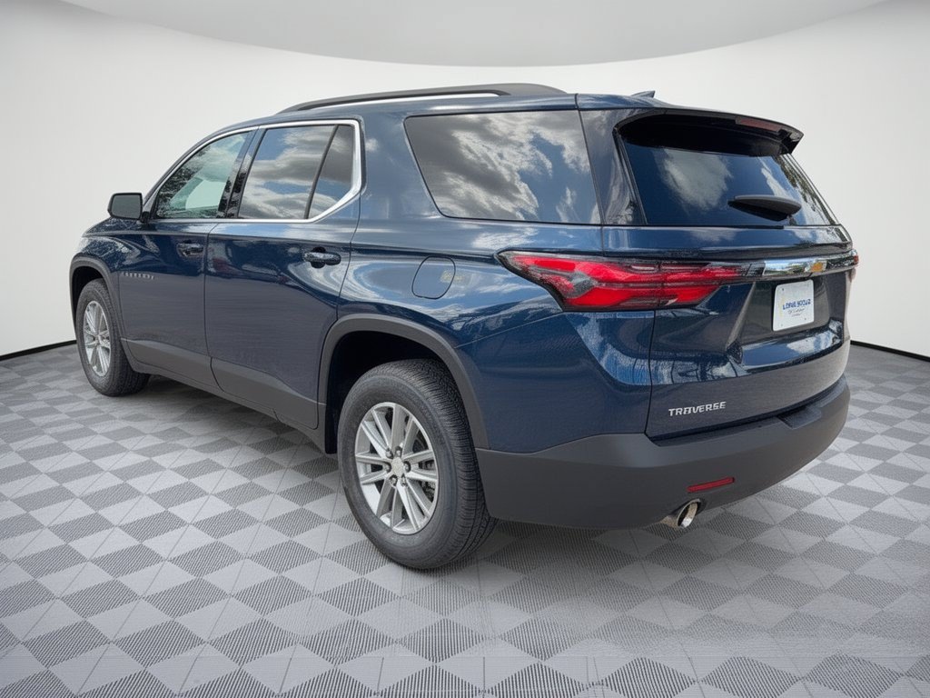 Certified 2023 Chevrolet Traverse LT FWD image 3
