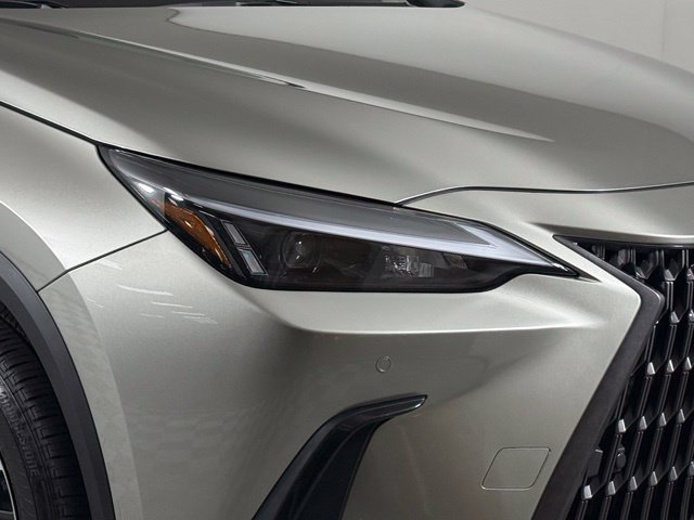 Used 2025 Lexus NX 350h AWD w/ Accessory Package (2T) image 15