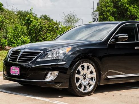 Used 2012 Hyundai Equus Signature RWD image 40