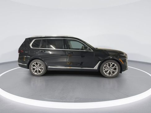 Used 2026 BMW X7 xDrive40i image 9