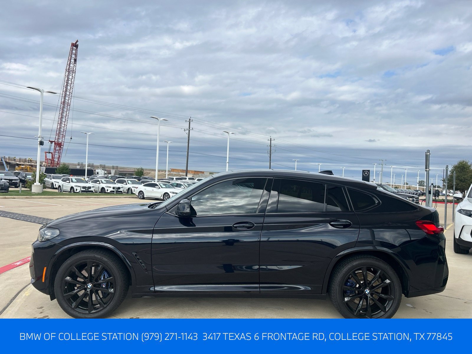 Used 2024 BMW X4 M40i w/ Premium Package AWD/4WD image 4