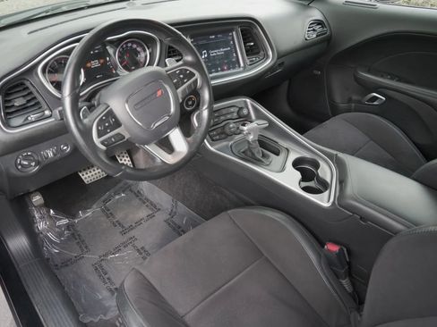 Used 2018 Dodge Challenger R/T Scat Pack w/ Leather Interior Group image 5