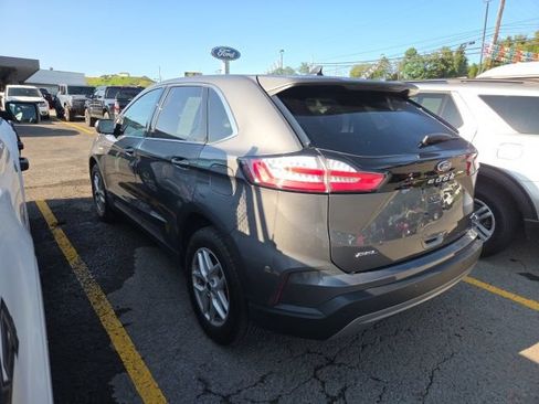 Used 2024 Ford Edge SEL w/ Convenience Package AWD/4WD image 3