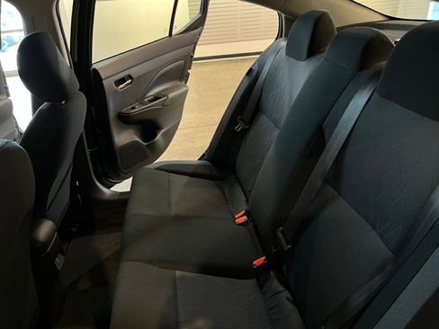 Used 2025 Nissan Versa SV image 38