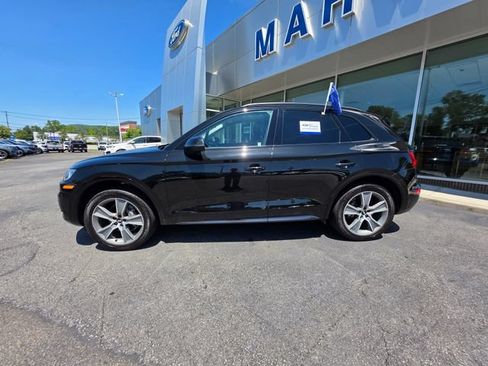 Used 2020 Audi Q5 2.0T Premium Plus w/ Premium Plus Package AWD/4WD image 5