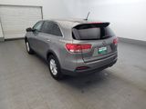 Used 2017 Kia Sorento L image 5