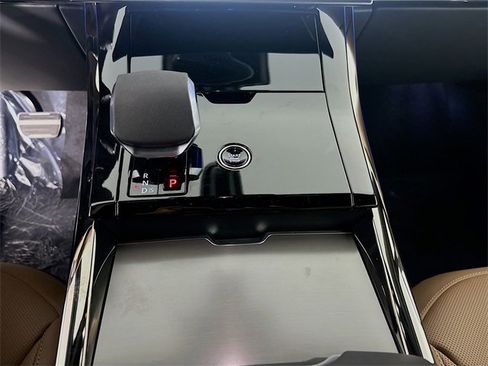 New 2025 Land Rover Range Rover Sport Dynamic SE image 18