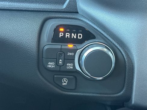 New 2026 RAM 1500 Express AWD/4WD image 19