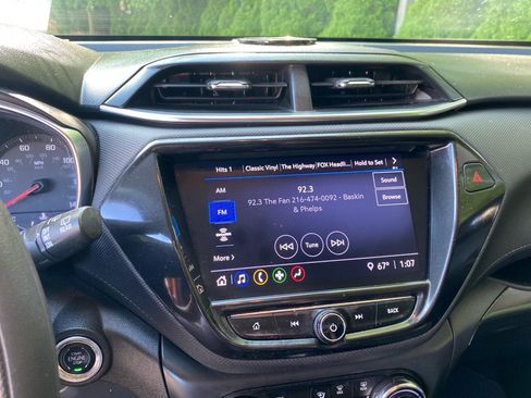 Used 2022 Chevrolet TrailBlazer LT w/ Convenience Package FWD image 13
