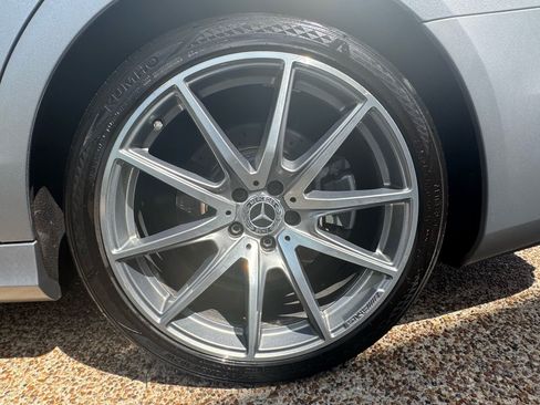 Used 2018 Mercedes-Benz S 560 4MATIC Sedan image 35