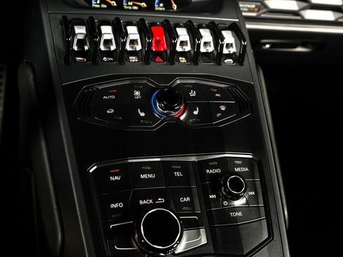 Used 2015 Lamborghini Huracan LP 610-4 image 16