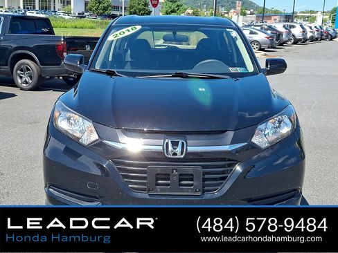 Used 2018 Honda HR-V LX image 2