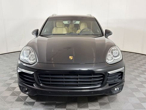 Used 2016 Porsche Cayenne AWD/4WD image 7