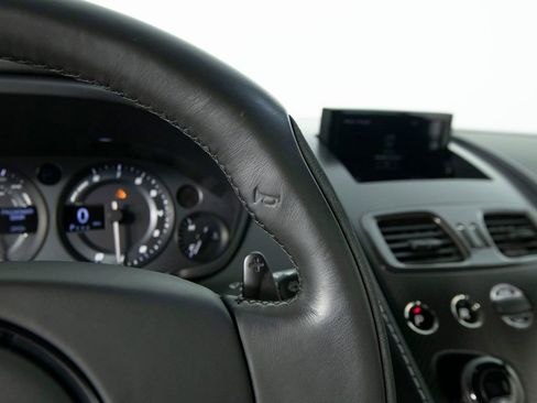 Used 2015 Aston Martin Vanquish RWD image 19