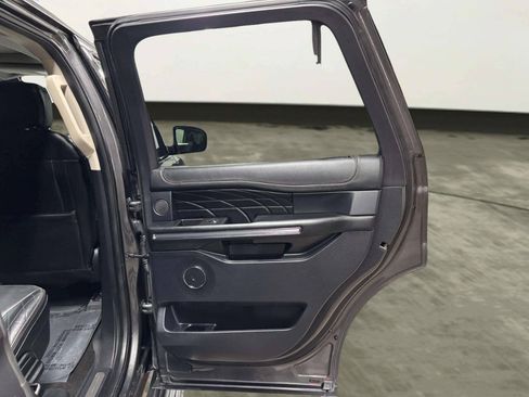 Used 2020 Ford Expedition Platinum AWD/4WD image 21