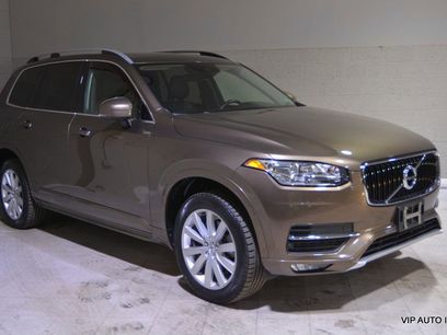 Used 2016 Volvo XC90 T5 Momentum